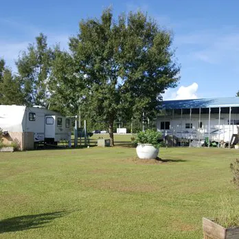 Carousell Village RV Park Picture 9