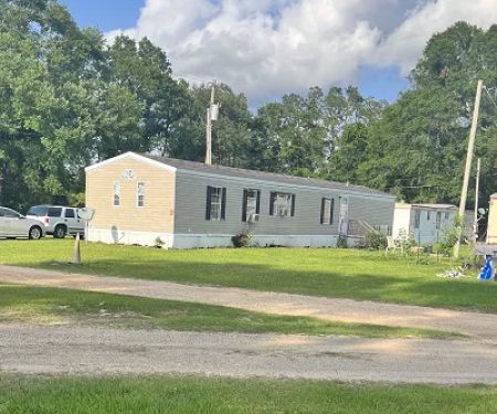Robertsdale Mobile Home Community
