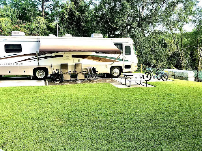 Riverview RV Park Picture 3