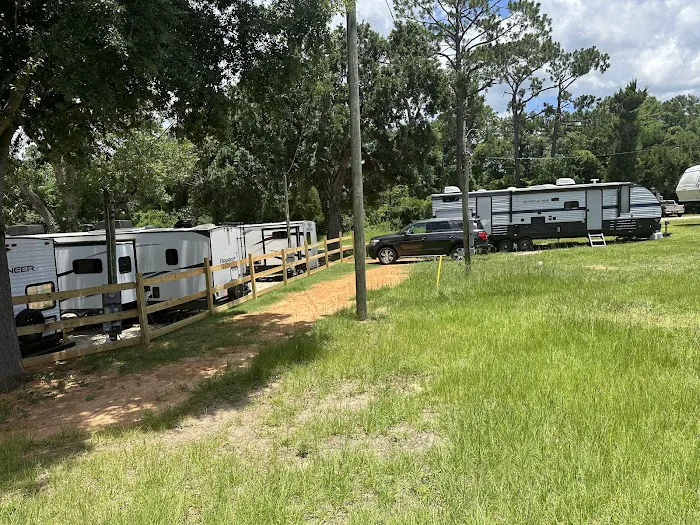 Plantation RV Trailer Park Picture 1