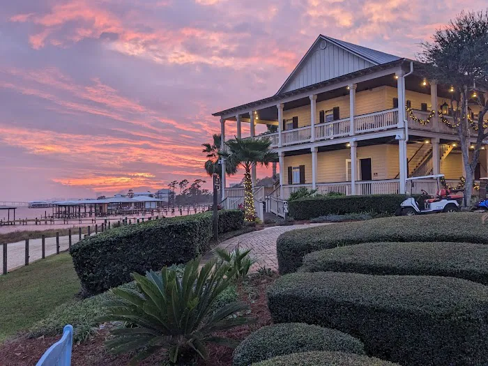 Heritage Motor Coach Resort & Marina Picture 3