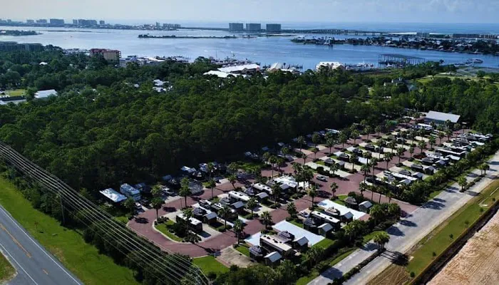 Terry Cove Motor Coach Resort Picture 4