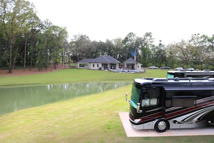 Fairhope Motorcoach Resort Picture 3
