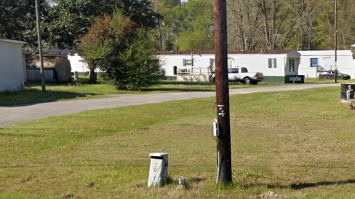 Glendale Mobile Home Community Picture 3