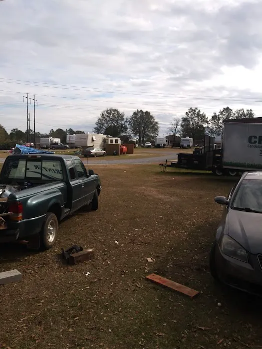 Mc Coy's RV Park Picture 5