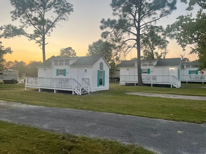 Gulf Breeze RV Resort Picture 9