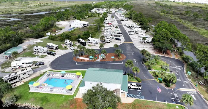 Luxury RV Resort Picture 3
