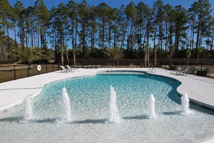 Whispering Pines East & West Picture 5