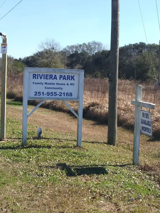 Helen's Mobile Home & RV Park Picture 10