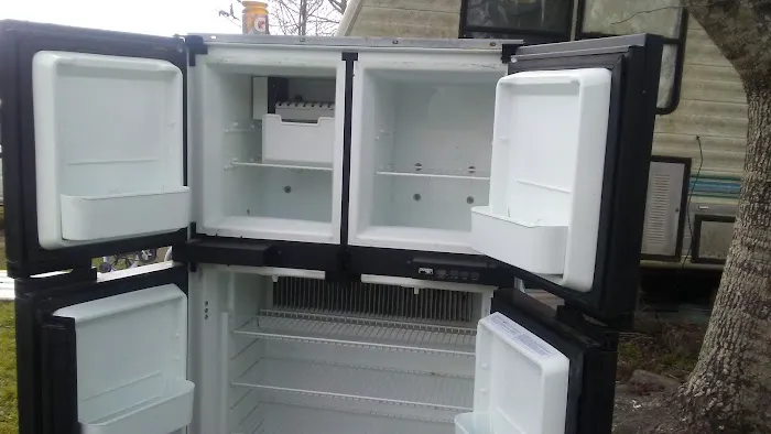 Helen's Mobile Home & RV Park Picture 7