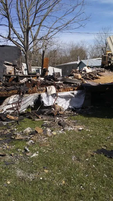 Brewer Circle B Mobile Home Picture 2