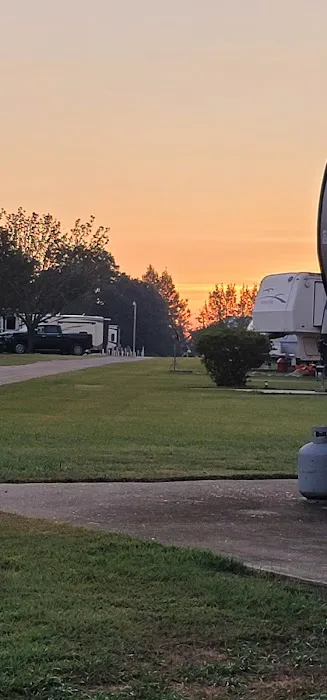 Camellia RV Park Picture 2