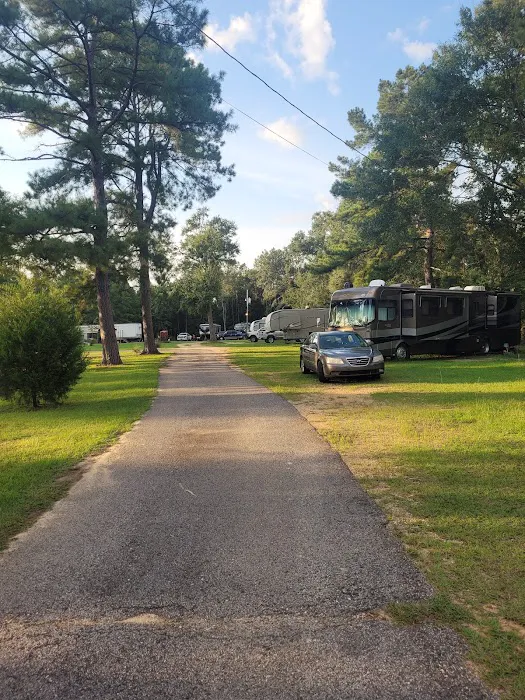 V & S RV Park Picture 1