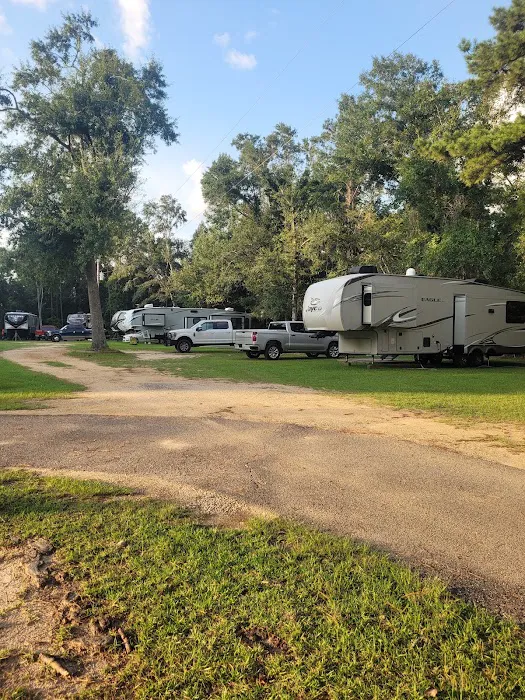 V & S RV Park Picture 6