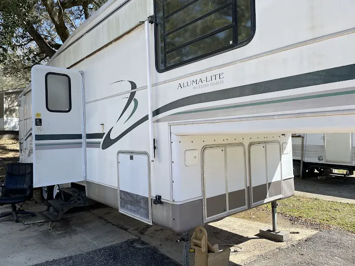 Pala Verde Mobile Home & RV Park Picture 5