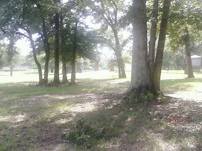 Lazy Lake RV Park Picture 2