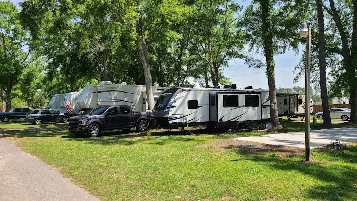 Sun Runners RV Park Picture 3