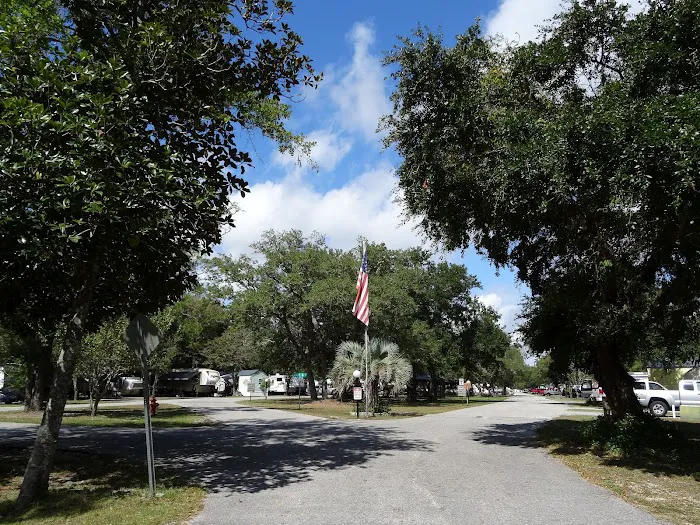 Doc's RV Park Picture 10