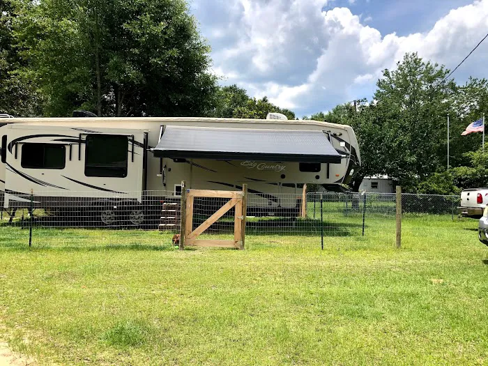 Southern Breeze RV Park Picture 1