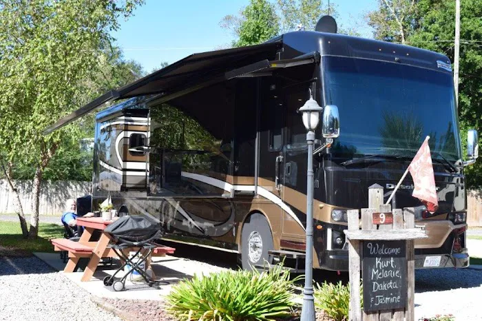 All About Relaxing RV Park - Mobile Alabama Picture 2