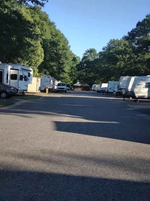 Southern Estates RV Park Picture 8