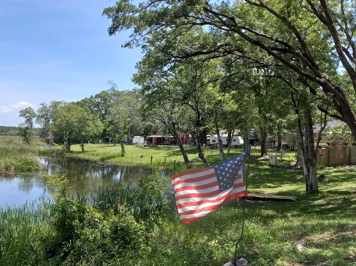 Sunset Bayou Waterfront RV Park Picture 5