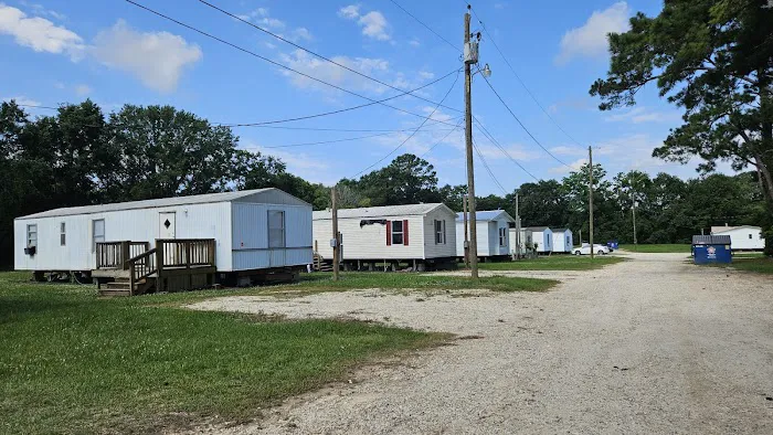 Magnolia Mobile Home Park Picture 6