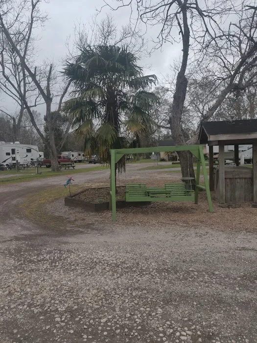 Pecan Grove Motor Home RV Park Picture 8