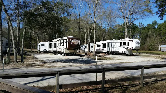 Riverside RV Park Picture 9