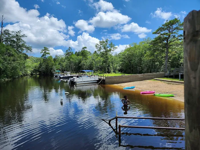 Riverside RV Park Picture 5