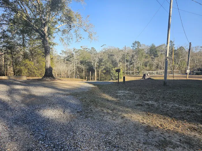 Riverside RV Park Picture 10