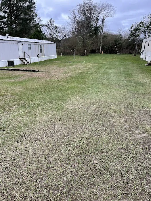 Southern Pines Mobile Home & RV Park Picture 1