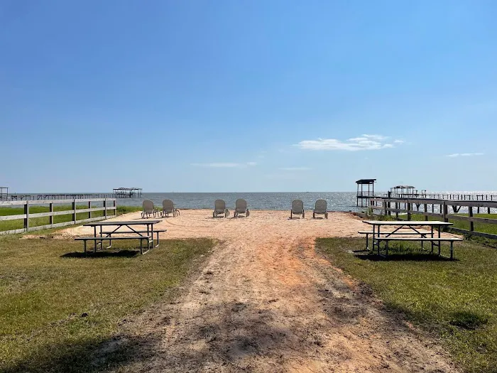 Bay Palms RV Resort Picture 7