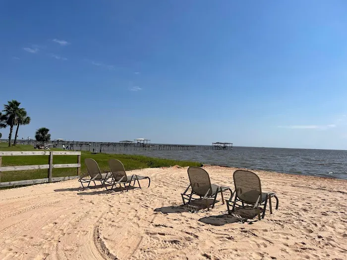 Bay Palms RV Resort Picture 3