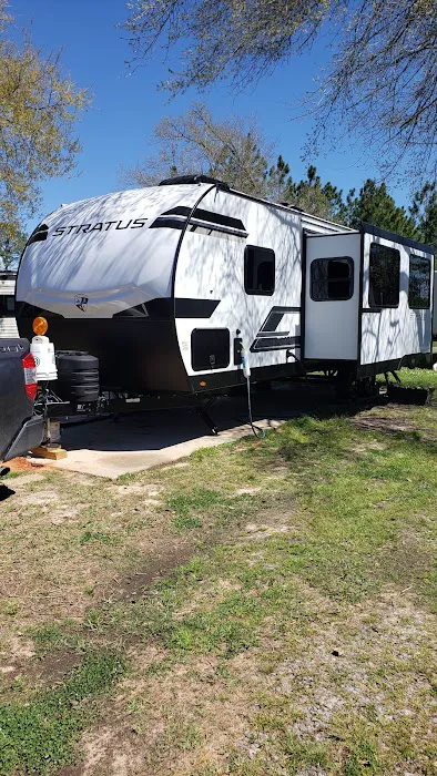 South Magnolia RV Park Picture 3