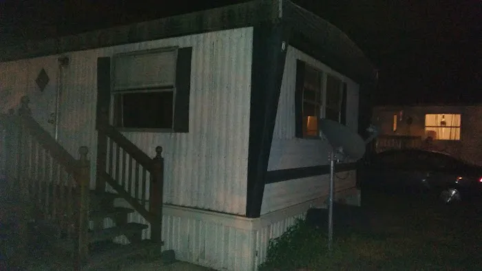 Spanish Oak Mobile Home Park Picture 1