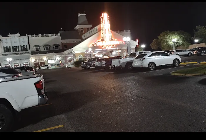 Boomtown Biloxi RV Park Picture 10