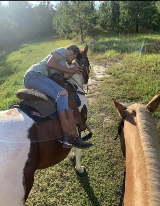 Green Woods Stables RV Park Picture 1