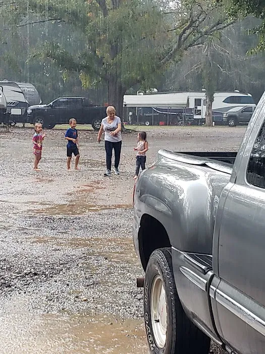 Riley Rentals RV Campground Picture 5