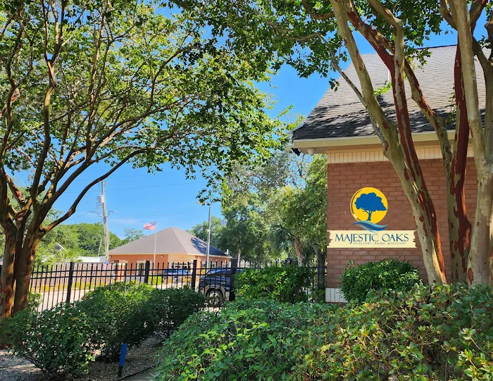 Majestic Oaks RV Resort Picture 9