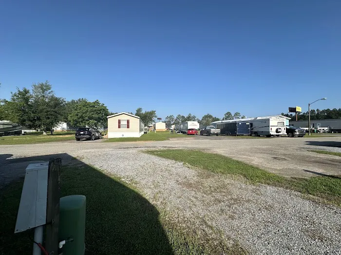 Oaklawn RV Park Picture 7