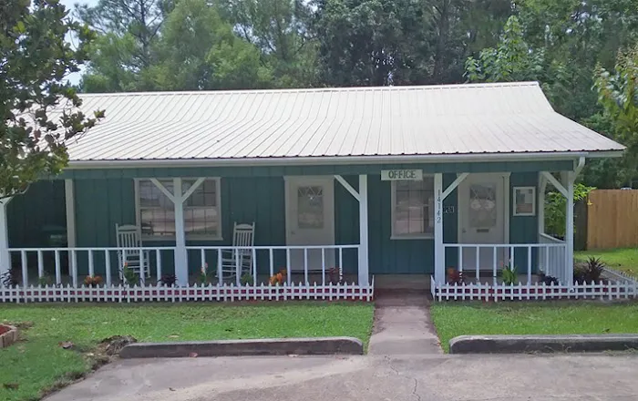 Pine Haven Mobile Home Park Picture 2