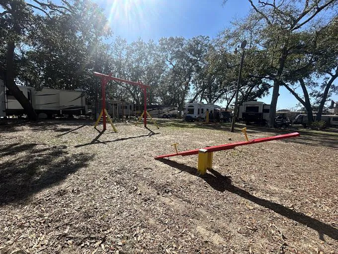 Baywood RV Park Picture 9