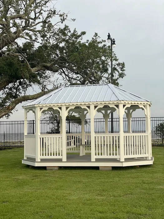 Gulfport Luxury RV Resort Picture 9