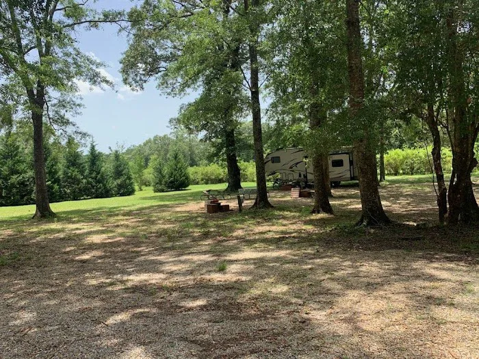 Dabbs Woodland Farm RV Park & Campground Picture 5