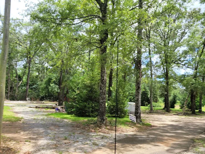 Dabbs Woodland Farm RV Park & Campground Picture 3