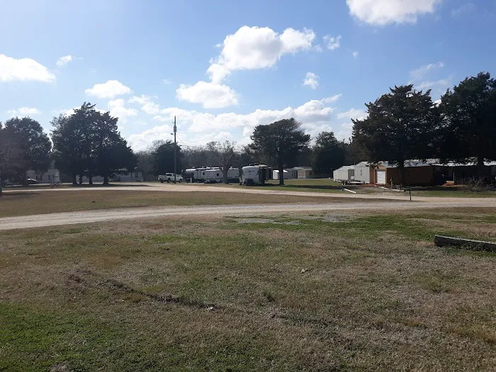 Country Acres RV Park Picture 2