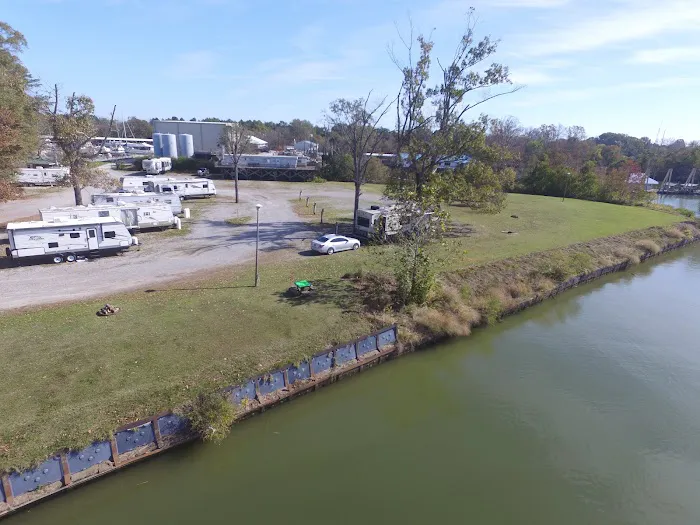 Demopolis RV Park Picture 7