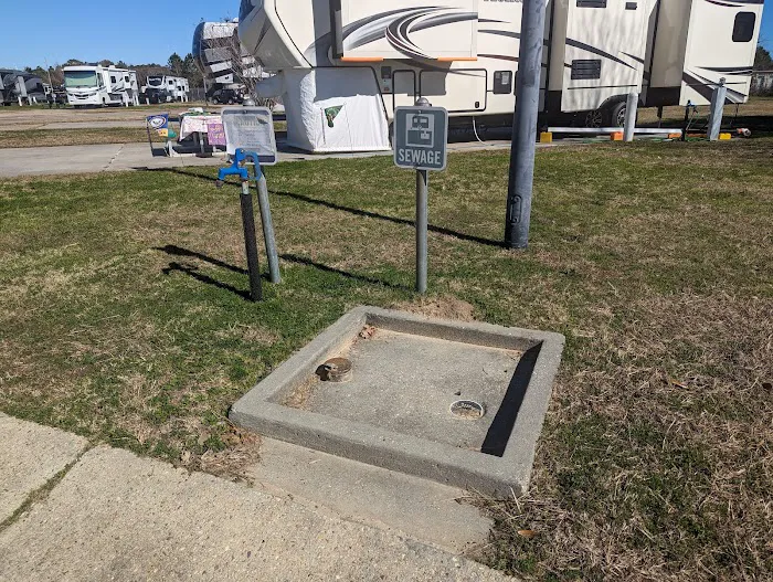 Shields RV Military Park Picture 10