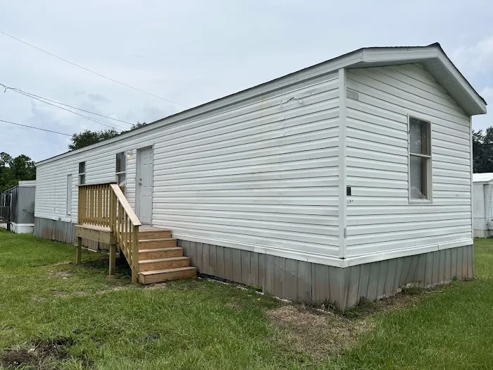 Hidden Acres Mobile Home Park Picture 3